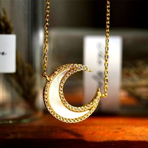 NEW 14k Gold Sea Shell Crescent Moon Necklace 🌙